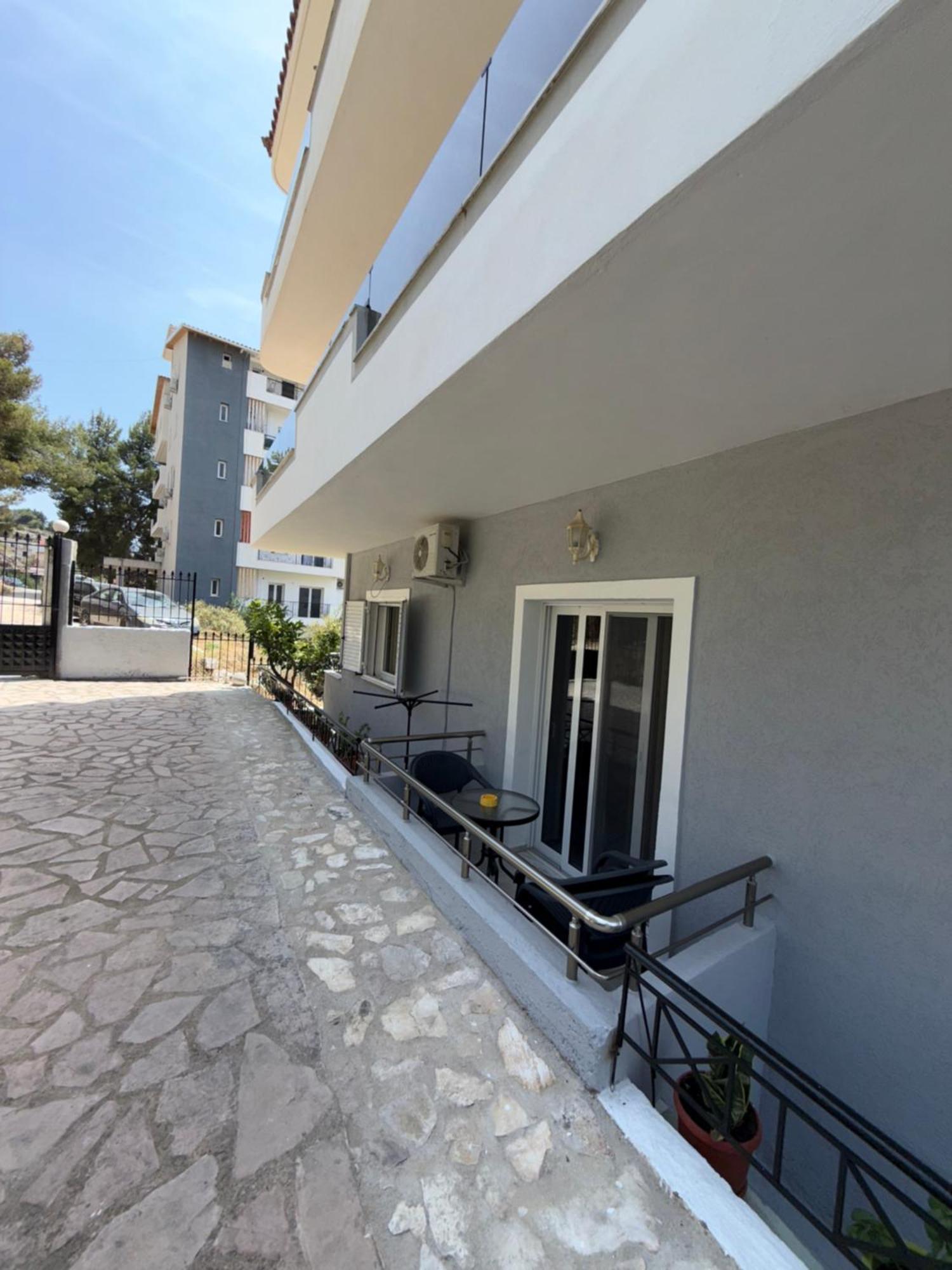 Ylli'S Apartments Sarande Exterior photo